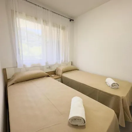 Апартаменты Marathon Салоу