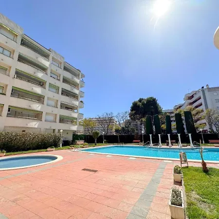 Marathon Апартаменты *