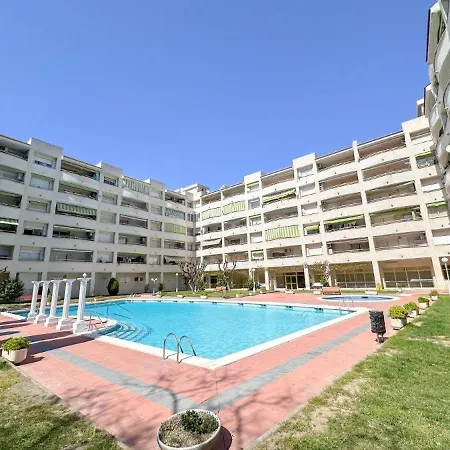 Апартаменты Marathon Салоу